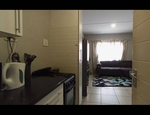 2 BEDROOM APARTMENT FOR SALE IN RIVERSIDE VIEW EXT 35